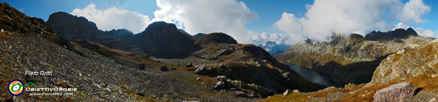 64 Panoramica con le Cime di Valsanguigno a monte e Lago Colombo a valle.jpg